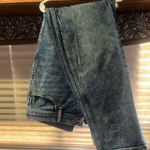 Classic vintage stone washed jeans. Like new. J. Crew size 31.